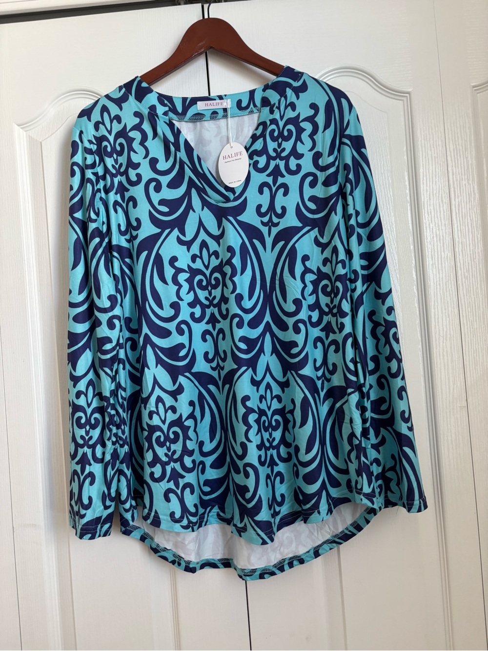 HAlife Navy and Turquoise Damask V-Neck Long Sleeve Top